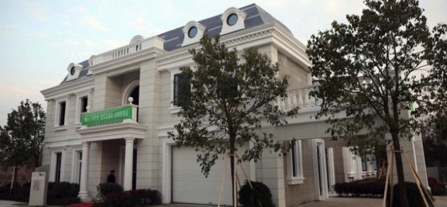 1 large Chinese Company Successfully Builds Worlds First 3DPrinted Apartment Building and Villa 1 large Chinese Company Successfully Builds Worlds First 3DPrinted Apartment Building and Villa