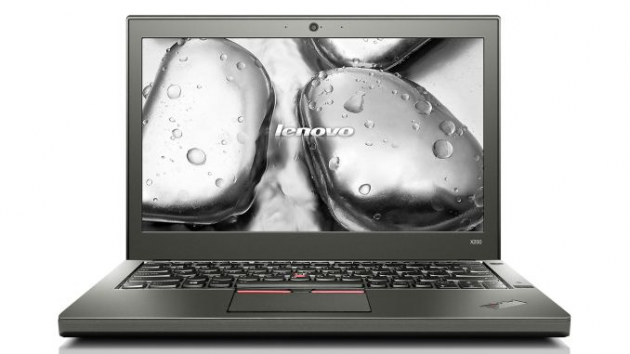 2 large Lenovo ThinkPad X250 Laptop Has a Swappable Battery While It Keeps Running 2 large Lenovo ThinkPad X250 Laptop Has a Swappable Battery While It Keeps Running