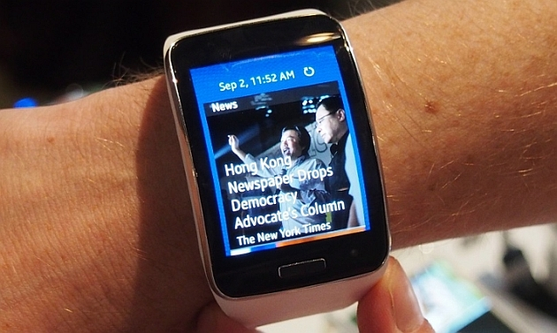 2 full Samsung Gear S Revealed 2 full Samsung Gear S Revealed